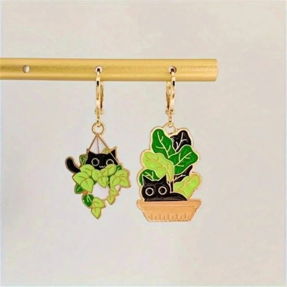 Cute black kitties hiding in green plant dangle drop earrings fun for cat lovers - Picture 1 of 5